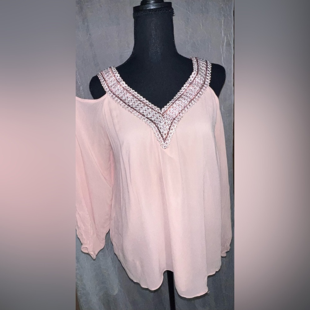 Love sam light pink blouse with shoulder cutouts​​​